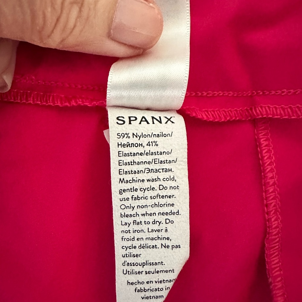 SPANX Bright Pink Shorts - Picture 5 of 5